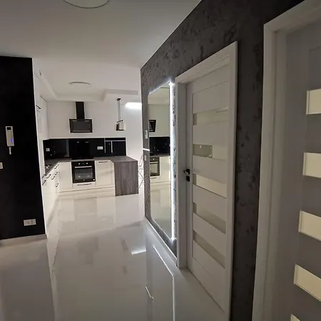 New Apartment Lubelska - Przestronny, Z Widokiem I Balkonem Appartamento