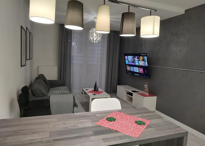 New Lubelska - Przestronny, Z Widokiem, Czysto, Swiezo, Balkon דירה